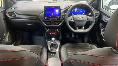 Ford Puma 1.0 EcoBoost Hybrid mHEV ST-Line X