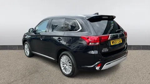 Mitsubishi                Outlander 2.4 PHEV Exceed Safety Auto