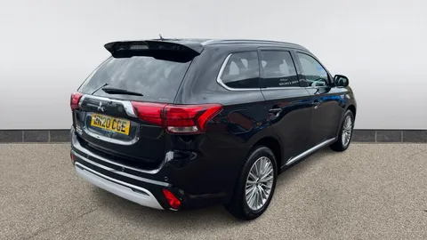 Mitsubishi                Outlander 2.4 PHEV Exceed Safety Auto