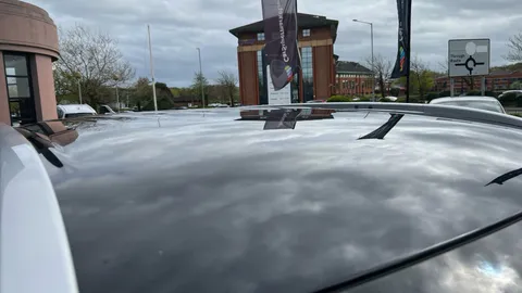 Mitsubishi                Outlander 2.4 PHEV Exceed Safety Auto