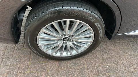 Mitsubishi                Outlander 2.4 PHEV Exceed Safety Auto