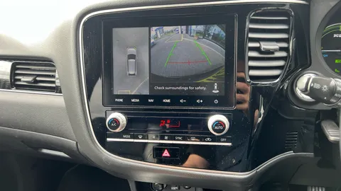 Mitsubishi                Outlander 2.4 PHEV Exceed Safety Auto