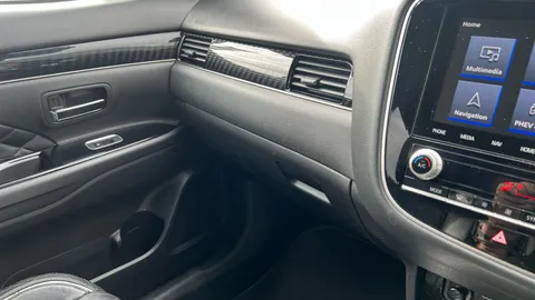 Mitsubishi                Outlander 2.4 PHEV Exceed Safety Auto