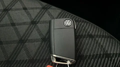 VOLKSWAGEN TIGUAN 2.0 TDI 200 4Motion R-Line DSG