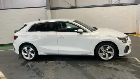 AUDI A3 40 TFSI e S Line S Tronic