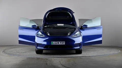 Tesla                     Model Y RWD 5dr Auto