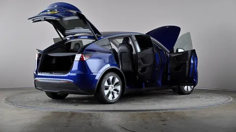 Tesla                     Model Y RWD 5dr Auto
