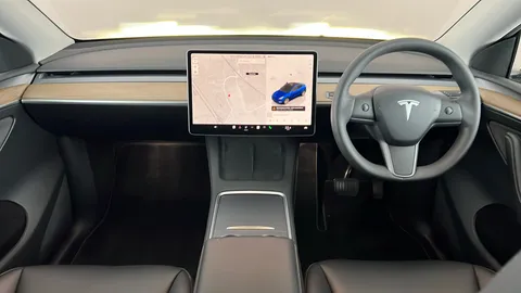 Tesla                     Model Y RWD 5dr Auto