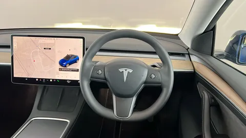 Tesla                     Model Y RWD 5dr Auto