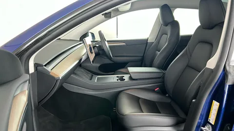 Tesla                     Model Y RWD 5dr Auto