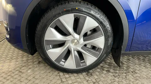 Tesla                     Model Y RWD 5dr Auto