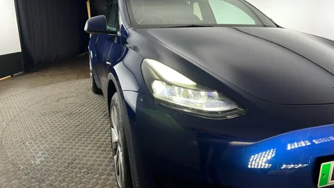 Tesla                     Model Y RWD 5dr Auto