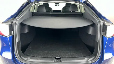 Tesla                     Model Y RWD 5dr Auto
