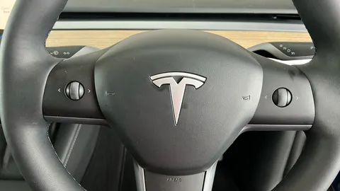 Tesla                     Model Y RWD 5dr Auto