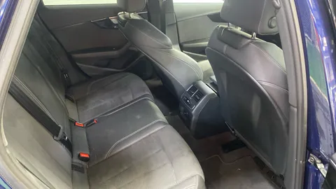 AUDI A4 35 TFSI Black Edition S Tronic