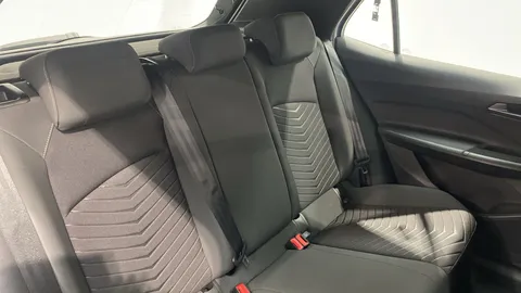 Cupra                     Born 150kW V1 58kWh Auto