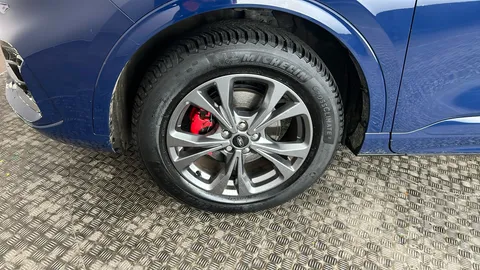 FORD KUGA 2.5 PHEV ST-Line Edition CVT