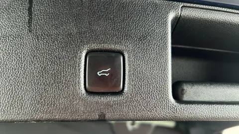 FORD KUGA 2.5 PHEV ST-Line Edition CVT