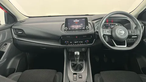 NISSAN QASHQAI 1.3 DiG-T MH Acenta Premium