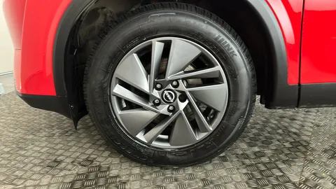 NISSAN QASHQAI 1.3 DiG-T MH Acenta Premium