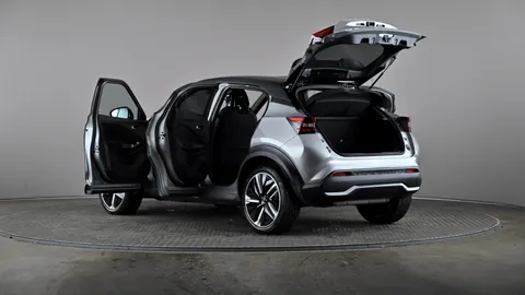 NISSAN JUKE 1.6 Hybrid Tekna+ Auto