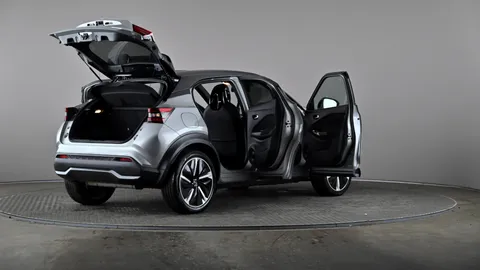 NISSAN JUKE 1.6 Hybrid Tekna+ Auto