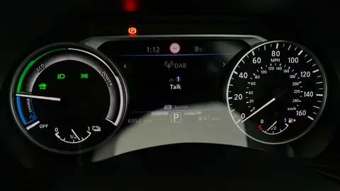 NISSAN JUKE 1.6 Hybrid Tekna+ Auto