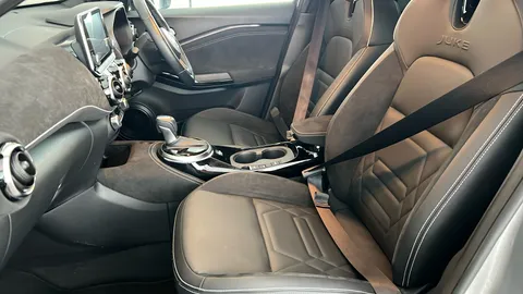 NISSAN JUKE 1.6 Hybrid Tekna+ Auto