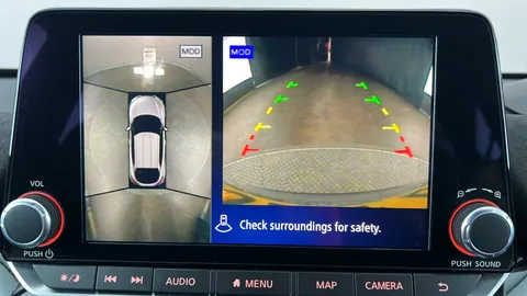 NISSAN JUKE 1.6 Hybrid Tekna+ Auto