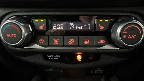 NISSAN JUKE 1.6 Hybrid Tekna+ Auto