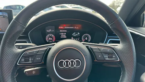 AUDI A4 35 TFSI Black Edition S Tronic