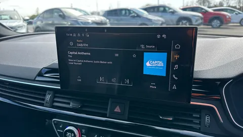 AUDI A4 35 TFSI Black Edition S Tronic