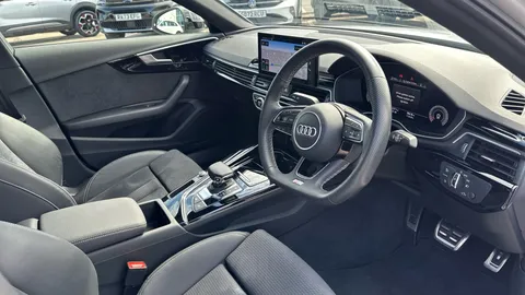 AUDI A4 35 TFSI Black Edition S Tronic