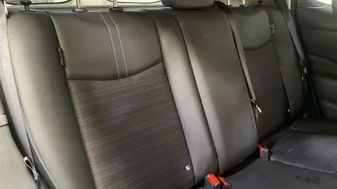 NISSAN LEAF 110kW N-Connecta 40kWh Auto