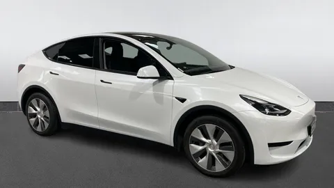 TESLA MODEL Y RWD Auto