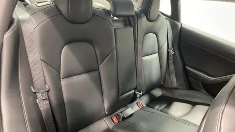 TESLA MODEL 3 RWD Auto