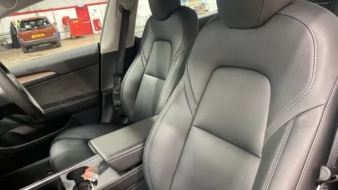 TESLA MODEL 3 RWD Auto