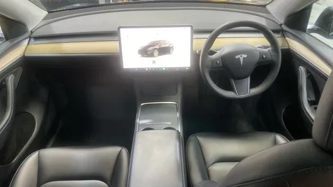 TESLA MODEL Y Long Range AWD Auto