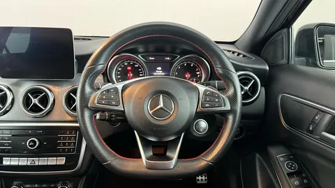 MERCEDES-BENZ GLA GLA 180 AMG Line Edition Auto