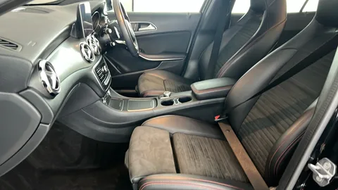 MERCEDES-BENZ GLA GLA 180 AMG Line Edition Auto