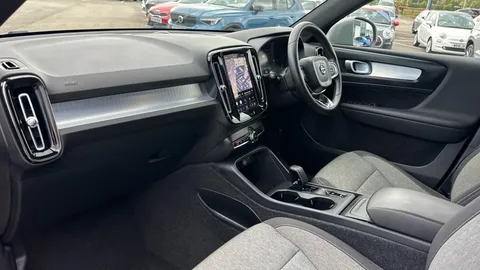 VOLVO XC40 2.0 B3P Core Auto