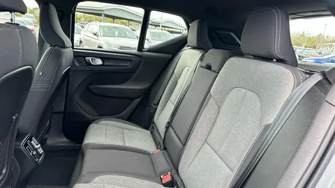 VOLVO XC40 2.0 B3P Core Auto