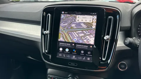 VOLVO XC40 2.0 B3P Core Auto