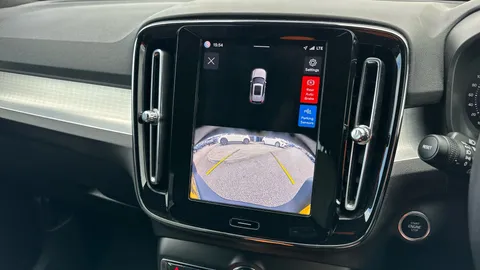 VOLVO XC40 2.0 B3P Core Auto