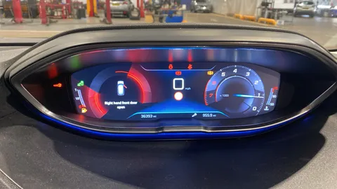 PEUGEOT 3008 1.2 PureTech Allure