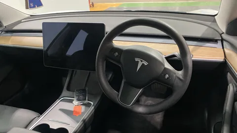 TESLA MODEL 3 Long Range AWD Auto