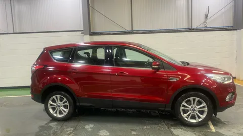 FORD KUGA 1.5 EcoBoost Titanium 2WD