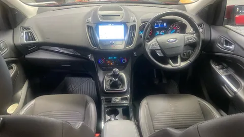 FORD KUGA 1.5 EcoBoost Titanium 2WD