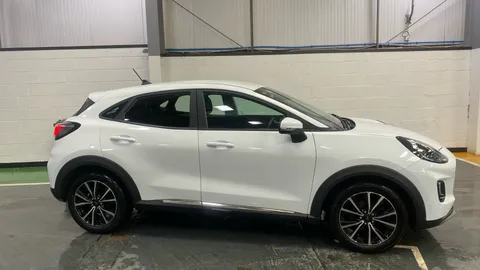 FORD PUMA 1.0 EcoBoost Hybrid mHEV Titanium