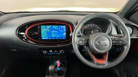 TOYOTA AYGO X 1.0 VVT-i Exclusive Auto